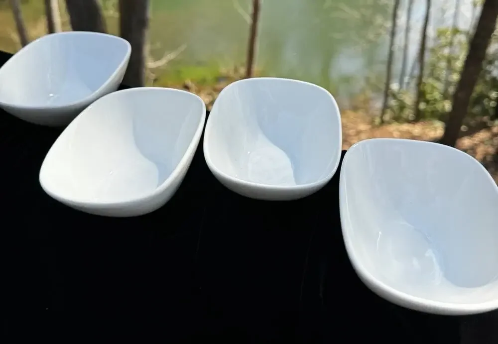 4 New Luminous By Pier 1 White Porcelain Individual Square Snack/Dip Bowl -A21